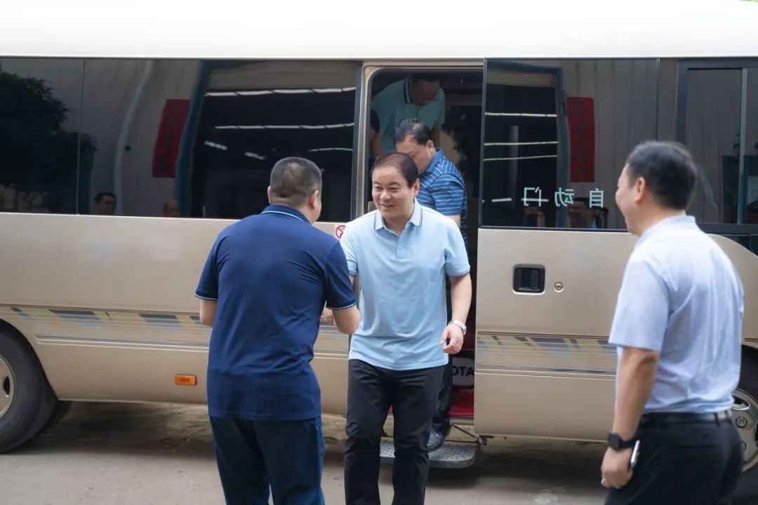 衡陽市委副書記、市長(zhǎng)朱健一行赴朝陽集團(tuán)進(jìn)行考察